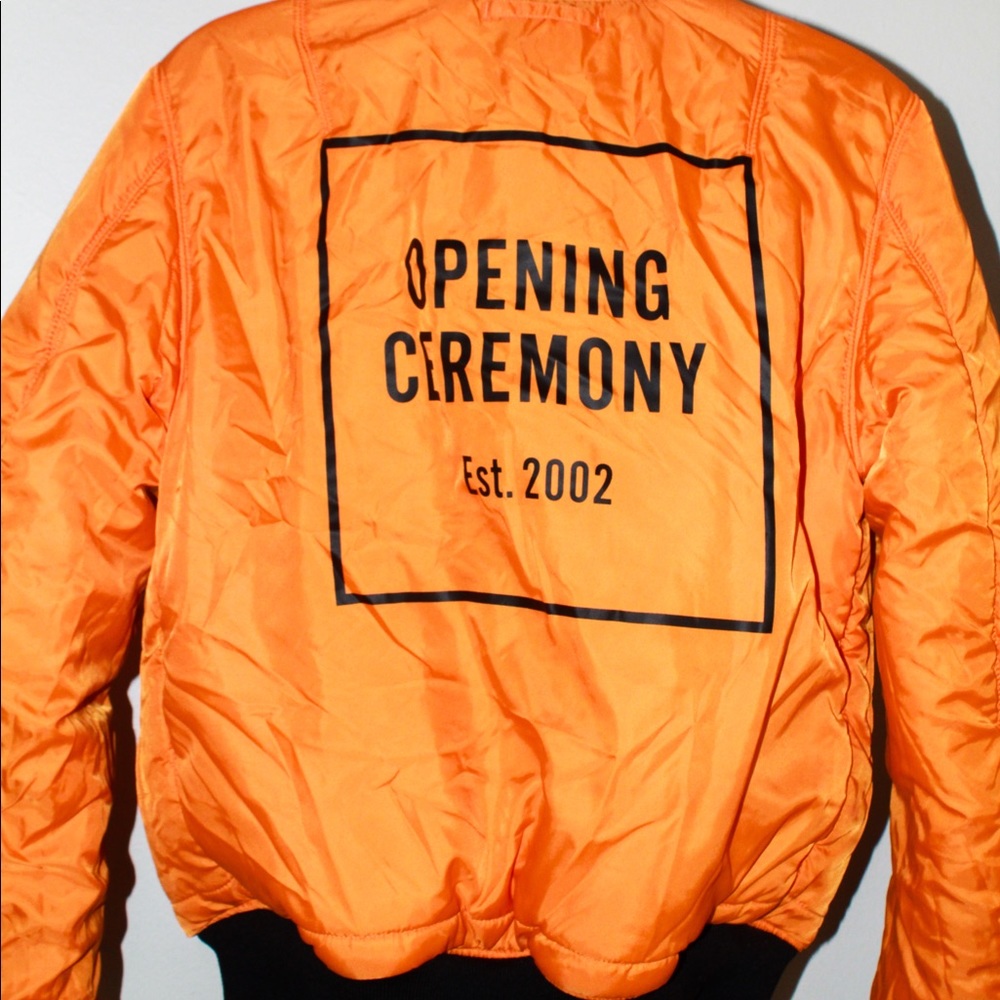 MUST GO ‼️ Unisex Alpha Industries Opening Ceremony Bomber and Bag. Read 👇